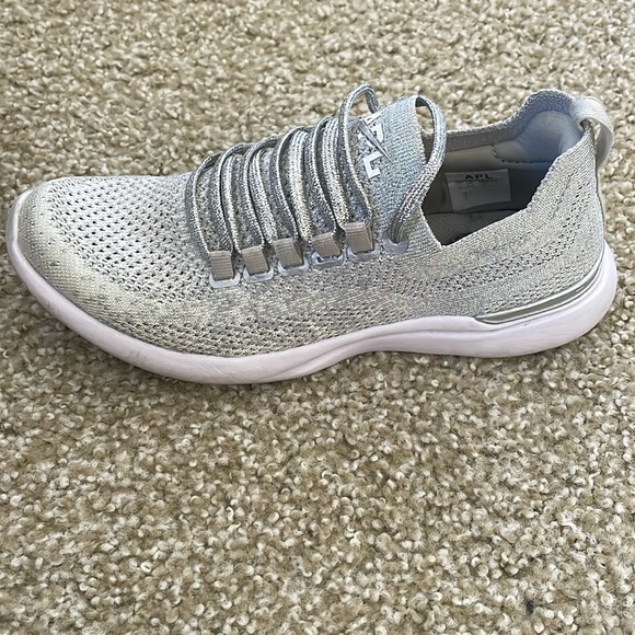 APL Breeze Metallic Silver / Metallic Pearl / Ombre - Size 6 - Picture 8 of 17